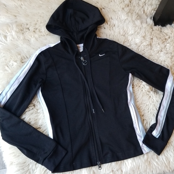 nike zip down hoodie